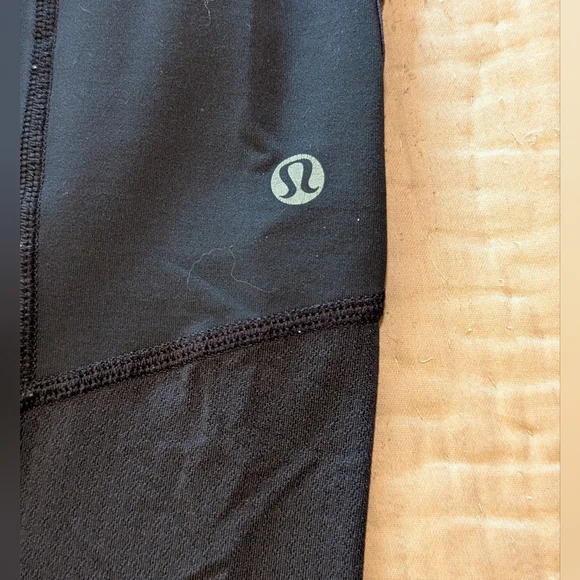 LOW START Lululemon Bundle Swiftly Racerback Tank and Black Crops Sz 8 - Picture 8 of 11